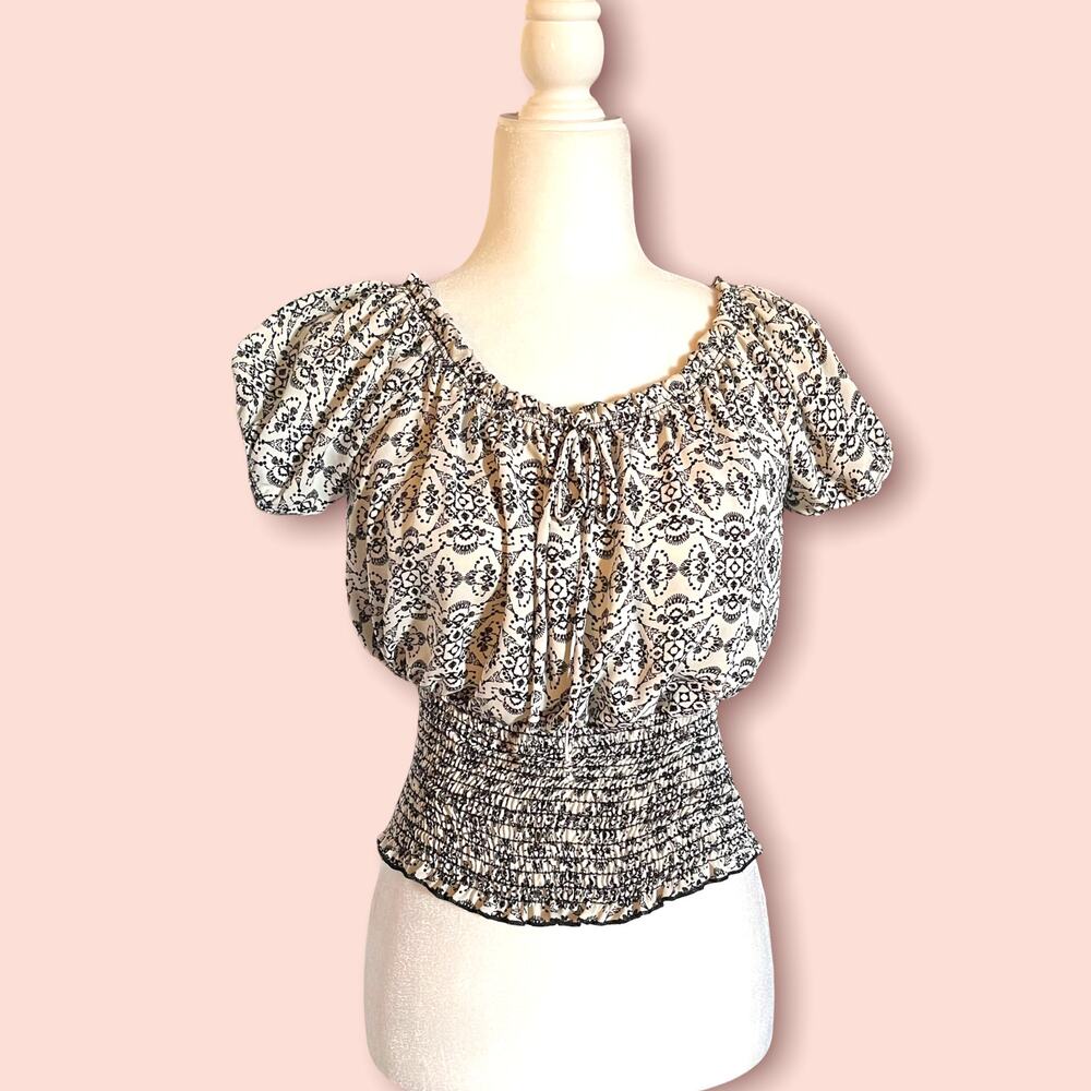 CAP SLEEVE NAVY AND CREME PEASANT TOP WITH RUCHED WAIST, WEAR OFF SHOULDER TOO!